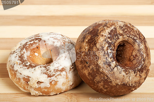 Image of Vanilla and chocolate gingerbread