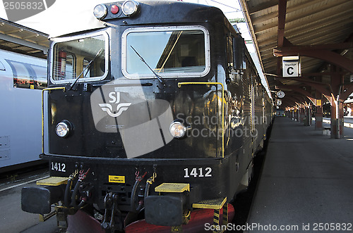 Image of Black train