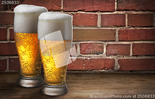 Image of two beer glasses