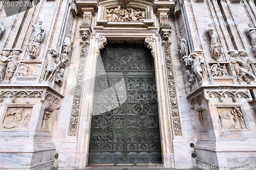 Image of Milan cathedral