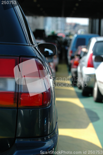 Image of Waiting cars