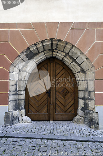 Image of Gothic door.