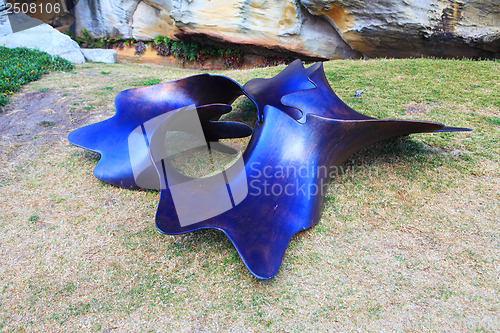 Image of Sculpture by the Sea exhibit at Bondi, Australia