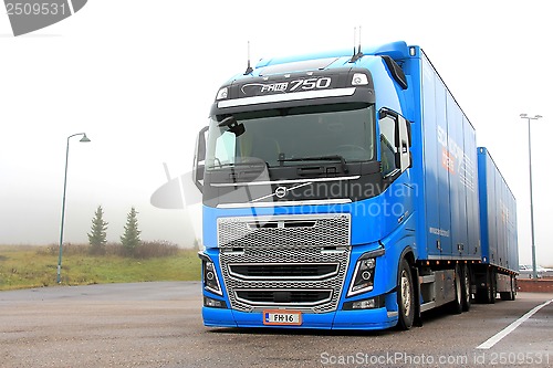 Image of Blue Volvo FH16 750 Truck