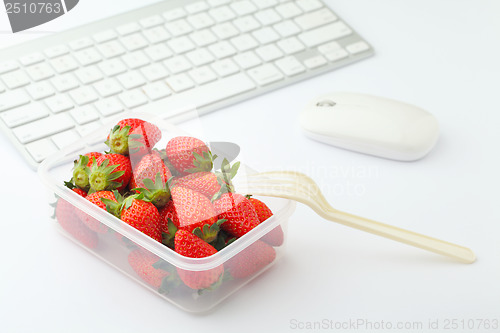 Image of Healthy lunch box on desk