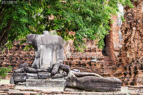 Image of Broken Buddha at Ayuttaya, Thailand