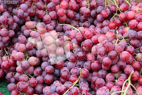 Image of Red grapes