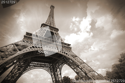 Image of Eiffel Tower