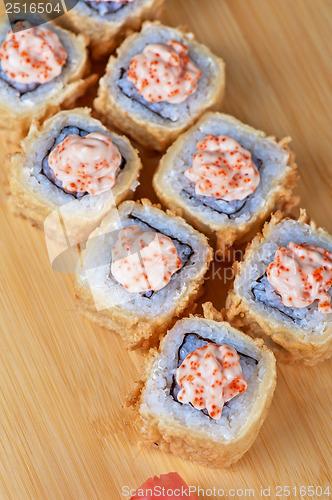 Image of cream cheese and tobico sushi roll