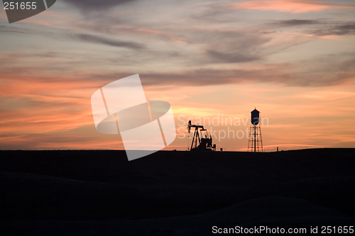 Image of pumpjack sunset