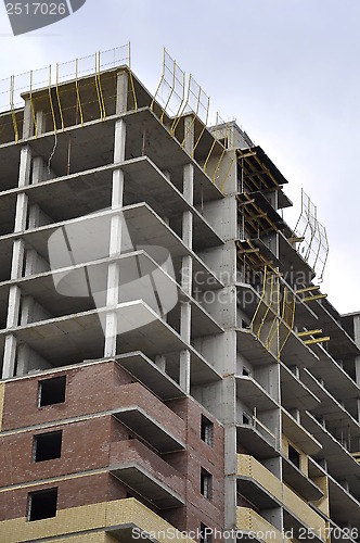 Image of Construction of the monolithic and brick house