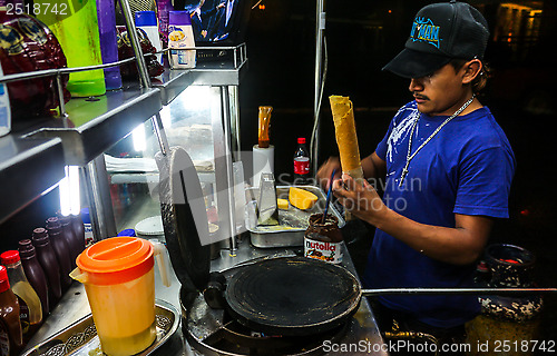 Image of Making a Marquesita