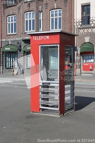 Image of Norwegian telephone booth