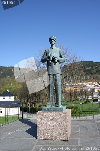 Image of Statue of King Håkon VII of Norway