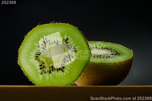 Image of still life with kiwi fruit