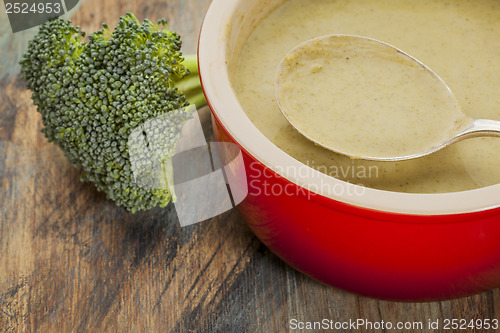 Image of broccoli cream soup