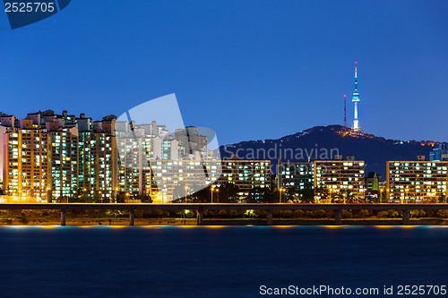 Image of Seoul city at night