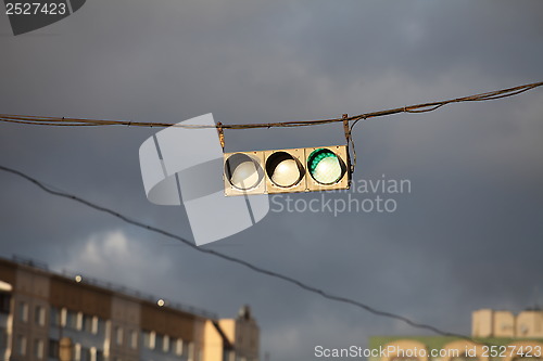 Image of hanging traffic light