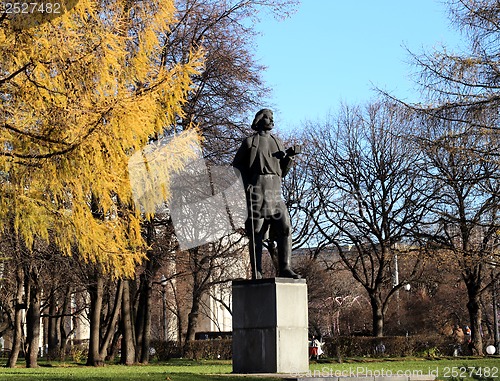 Image of Monument to Maxim Gorky