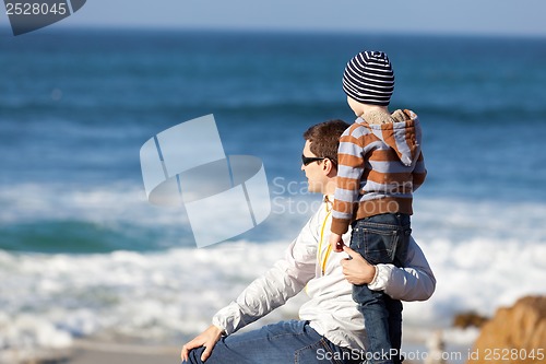 Image of family at the beach