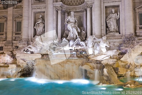 Image of Fountain di Trevi