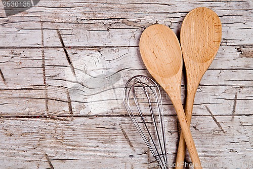 Image of spoons and wire whisk