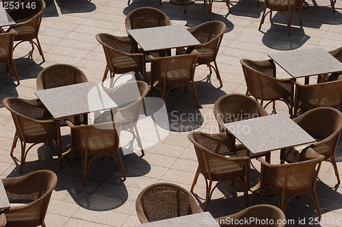 Image of Many empty tables