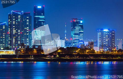 Image of Seoul skyline at night