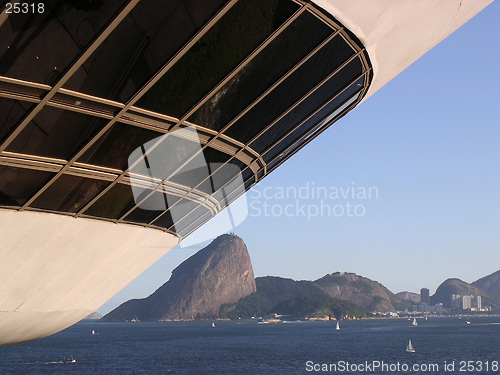 Image of Niterói Contemporary  Art Museum and Sugar Loaf