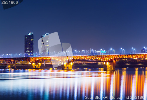 Image of Seoul city at night