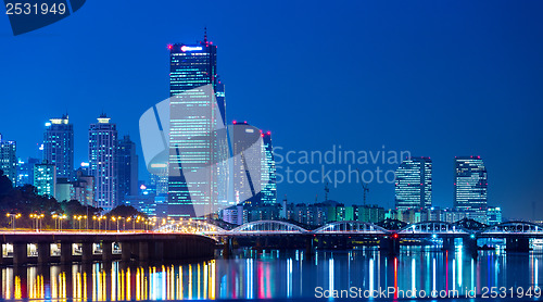 Image of Seoul at night