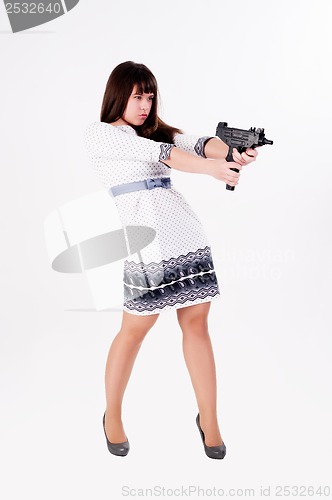 Image of Pretty girl aiming