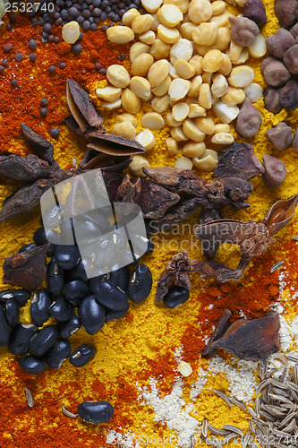 Image of split peas anicea and soy beans