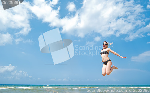 Image of Active beauty jumping