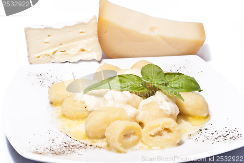 Image of Gnocchi stuffed with four cheeses