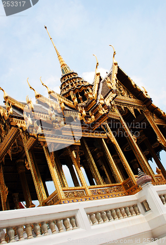 Image of Gold temple in Thailand