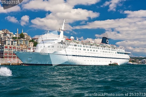 Image of Cruise Ship in Istanbul