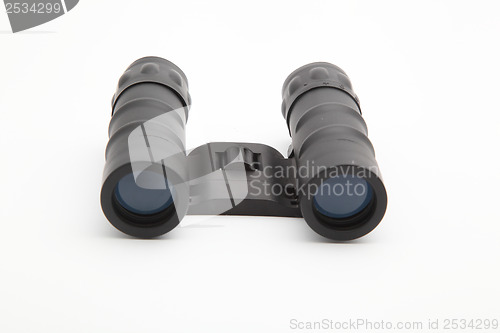 Image of binoculars