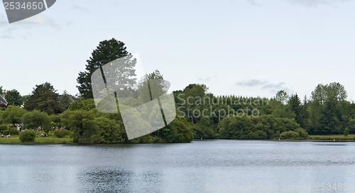 Image of lakeside scenery