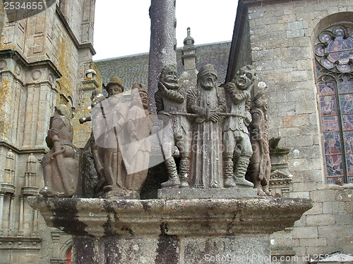 Image of sculptures at Saint-Thegonnec