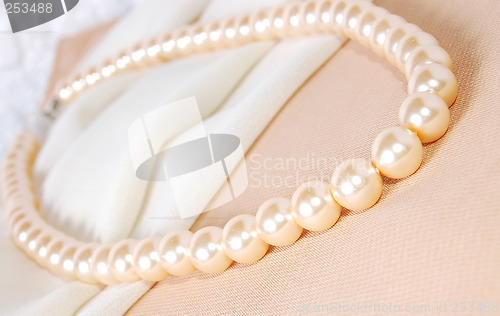 Image of Pearl Necklace