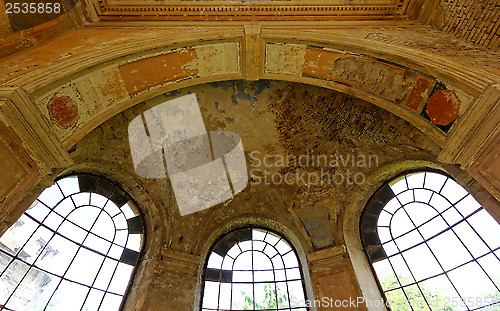 Image of Inside a ruined castle