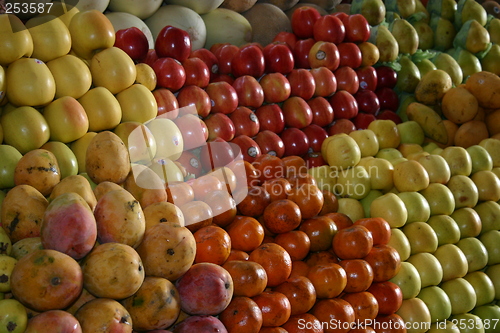 Image of Apples at market