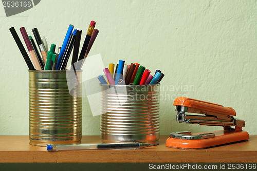 Image of Upcycling, Writing Accessories in Tin Can