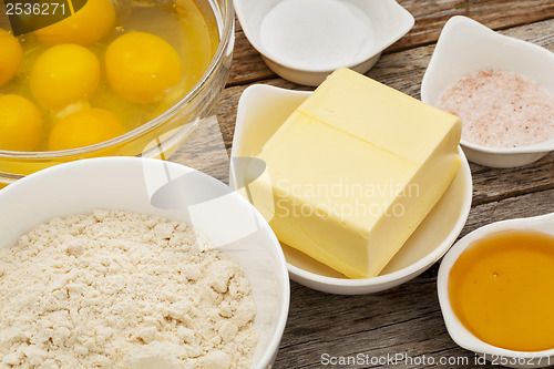 Image of coconut bread ingredients