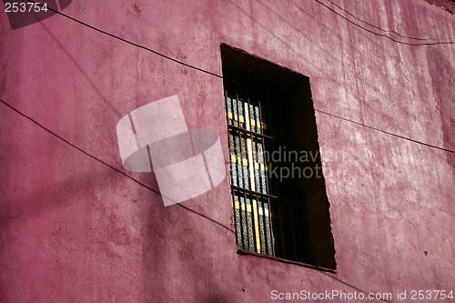 Image of Purple wall in Guanajuato, Mexico