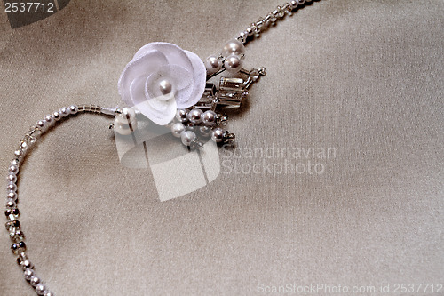 Image of brides jewelry 