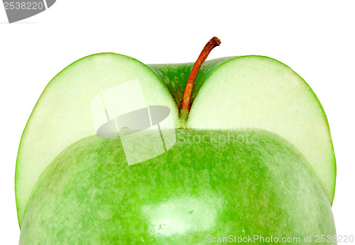 Image of Two halves of a apple