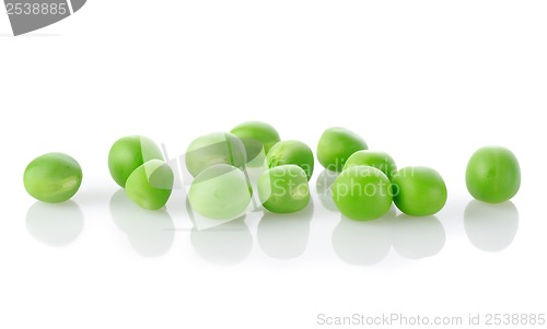 Image of Raw green peas isolated