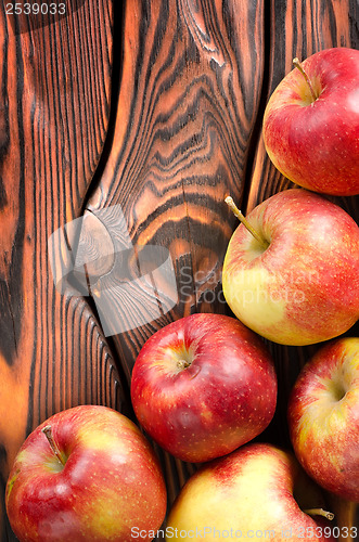 Image of Red apples on the table